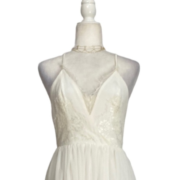 Dress the Population White Maxi Gown Dress Criss Cross Open Back - Picture 10 of 11